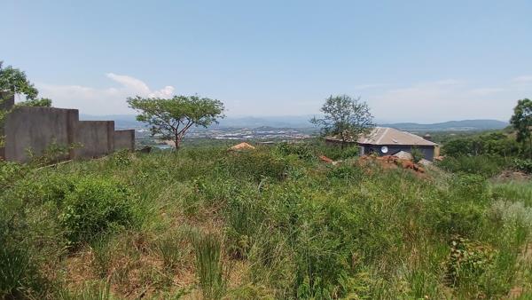 1 477 m² Land