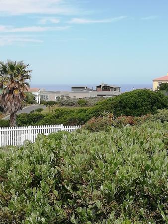 654 m² Land