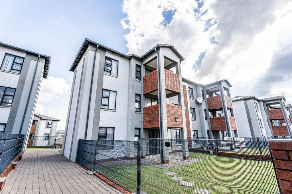 2 Bedroom Apartment