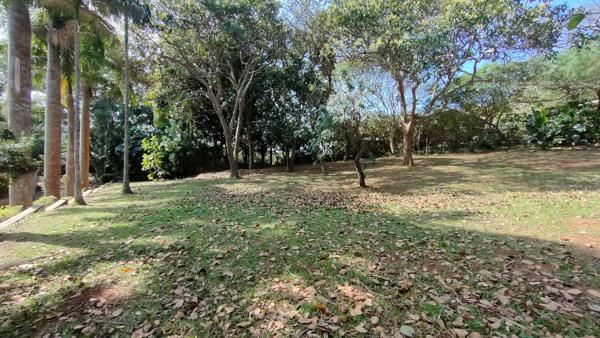 2 070 m² Land