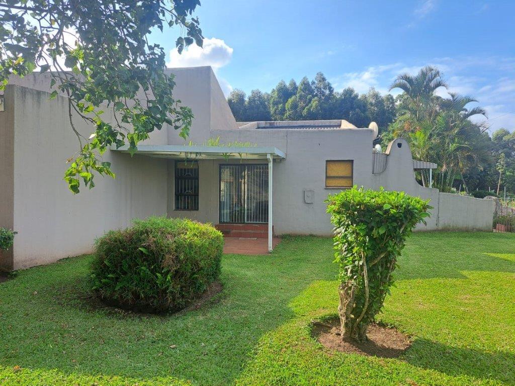 3 Bedroom Apartment for sale in Port Edward | T4891113 | Private Property