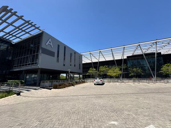 2 074 m² Commercial space