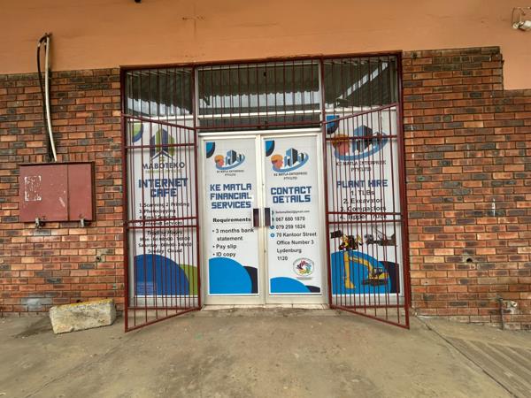 140  m² Commercial space