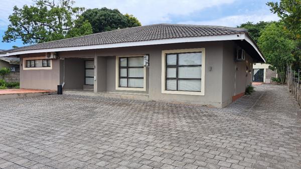 250  m² Commercial space