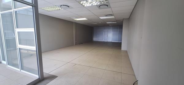 75  m² Commercial space