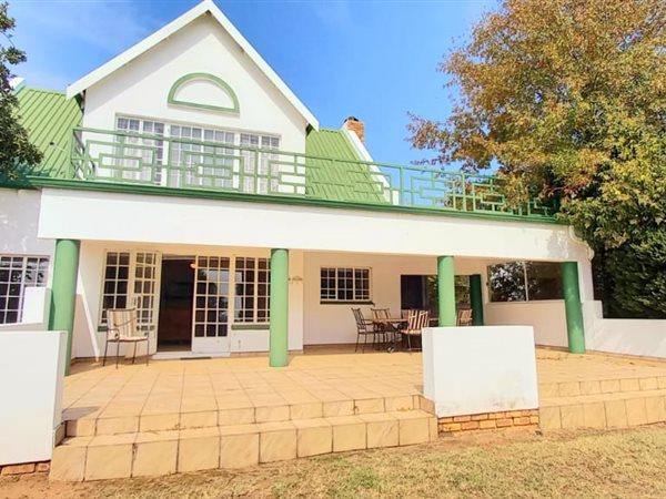 5 Bedroom House