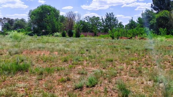 3 244 m² Land