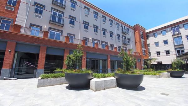 492  m² Commercial space