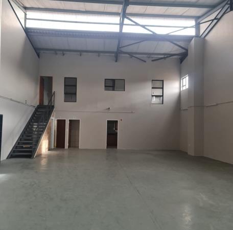 250 m² Commercial space