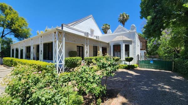 455  m² Commercial space