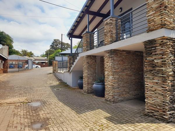 12  m² Commercial space