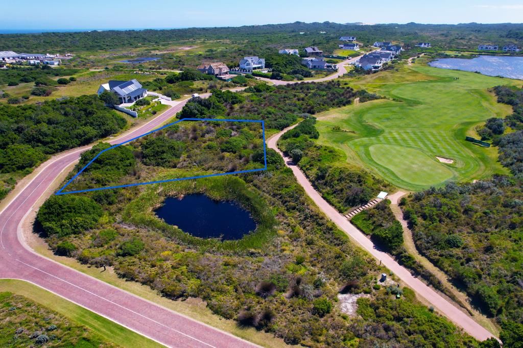 1 273 m² Land