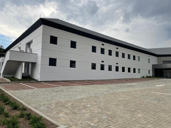 1 390 m² Commercial space