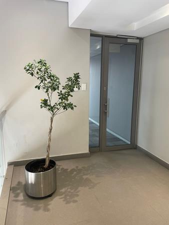 288  m² Commercial space