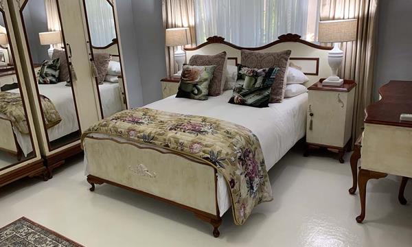 1 000  m² Commercial space