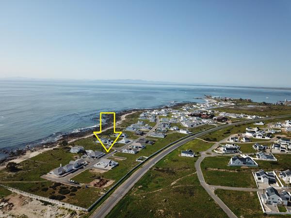 411 m² Land