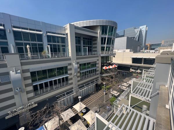953 m² Commercial space