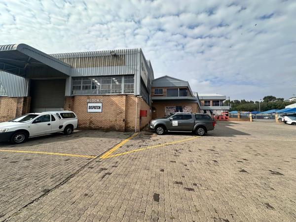 3 200 m² Industrial space