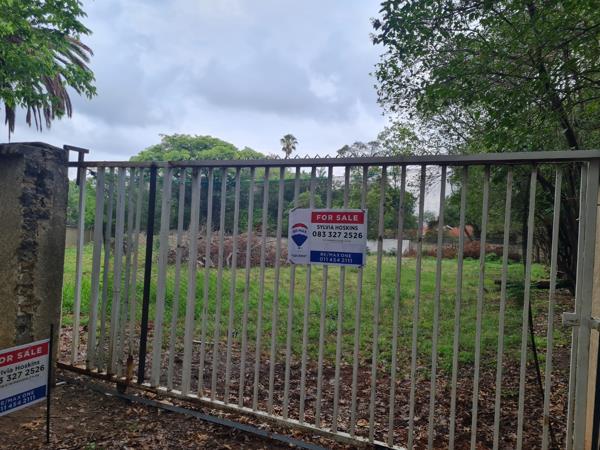 2 000 m² Land
