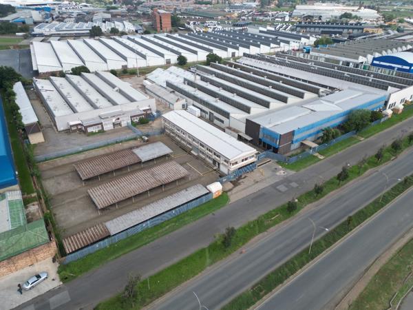 26 000  m² Industrial space