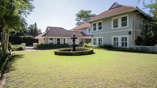 6 Bedroom House