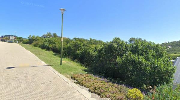 859 m² Land