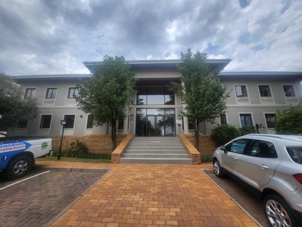 424  m² Commercial space