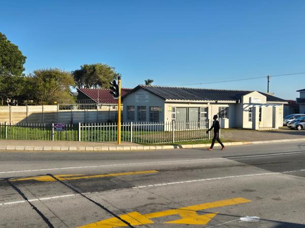 838 m² Land