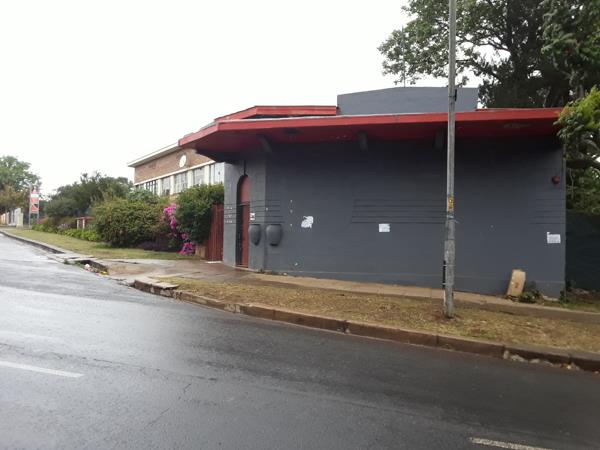 100 m² Commercial space