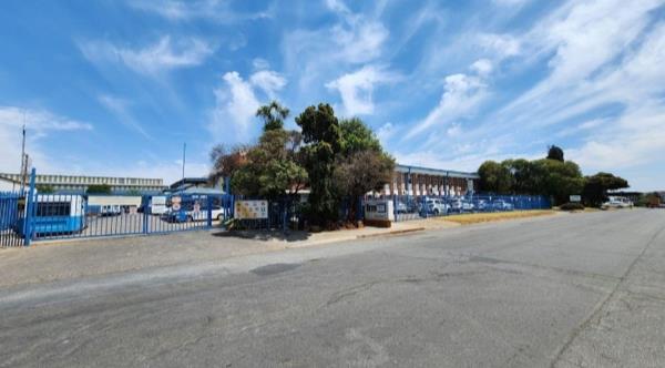 4 500  m² Industrial space