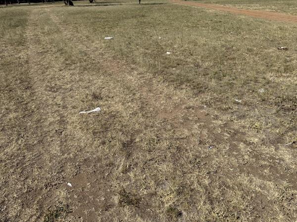 972 m² Land