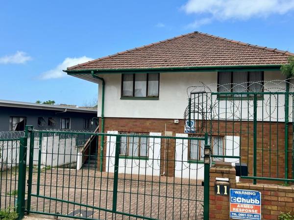 10 Bedroom House
