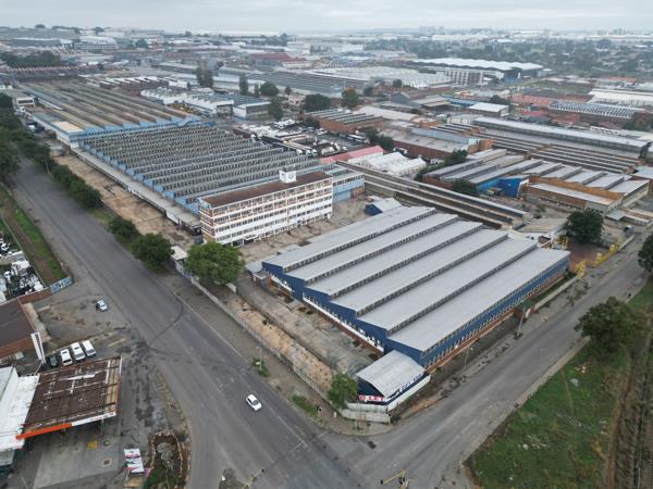 60 661  m² Industrial space