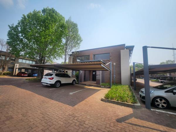 302  m² Commercial space