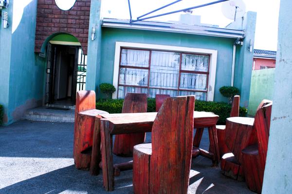 10 Bedroom Apartment