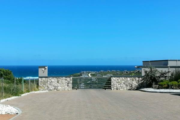 810 m² Land