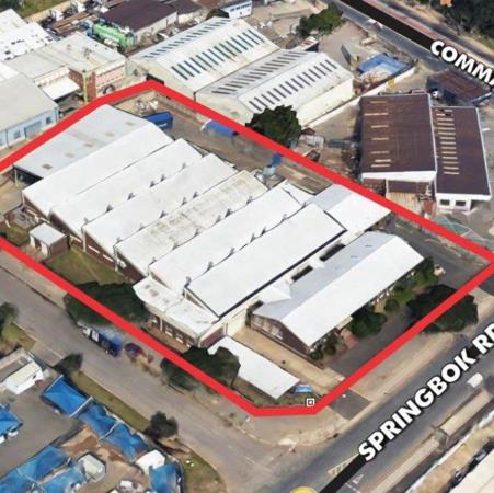 3 650  m² Industrial space