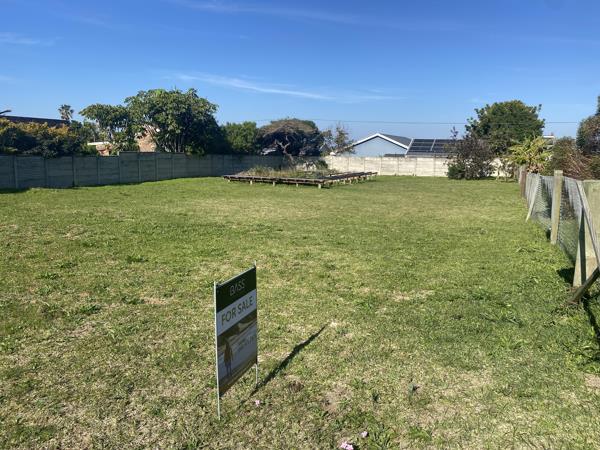 773 m² Land