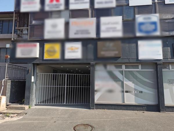 3 000  m² Industrial space