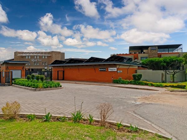 1 054 m² Office Space