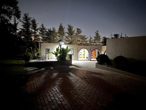 1 Bedroom Garden Cottage