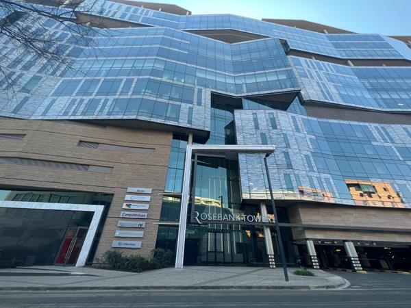 718 m² Commercial space