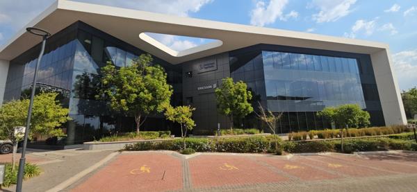 312  m² Commercial space