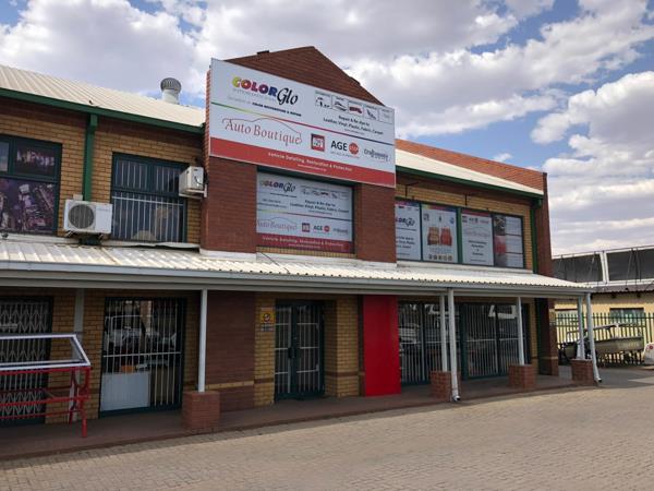 318  m² Industrial space