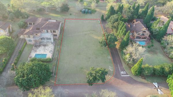 1 467 m² Land
