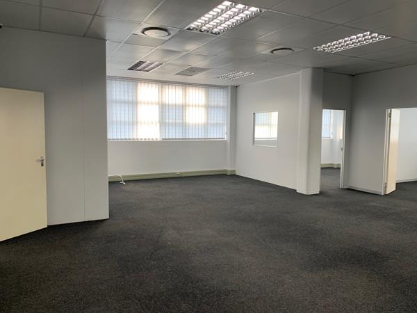 170  m² Commercial space
