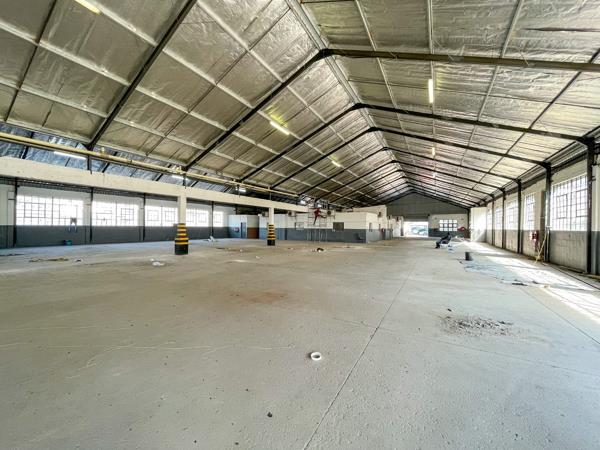 1 500  m² Commercial space