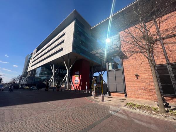1 443 m² Commercial space