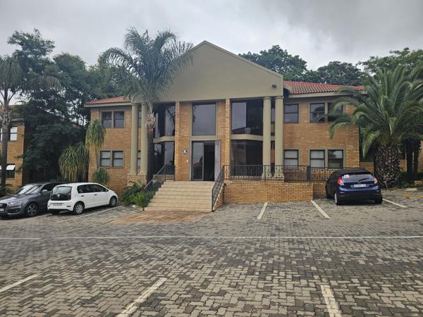 85  m² Commercial space