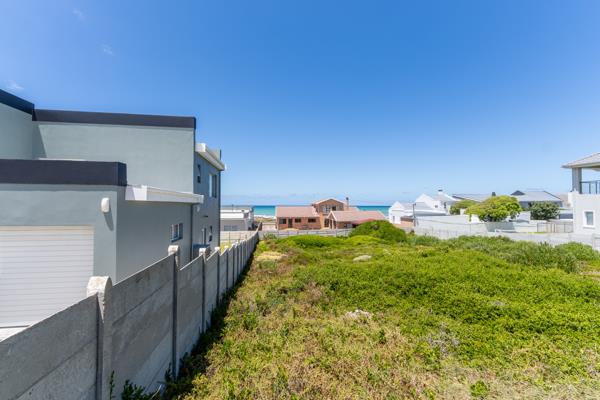 952 m² Land